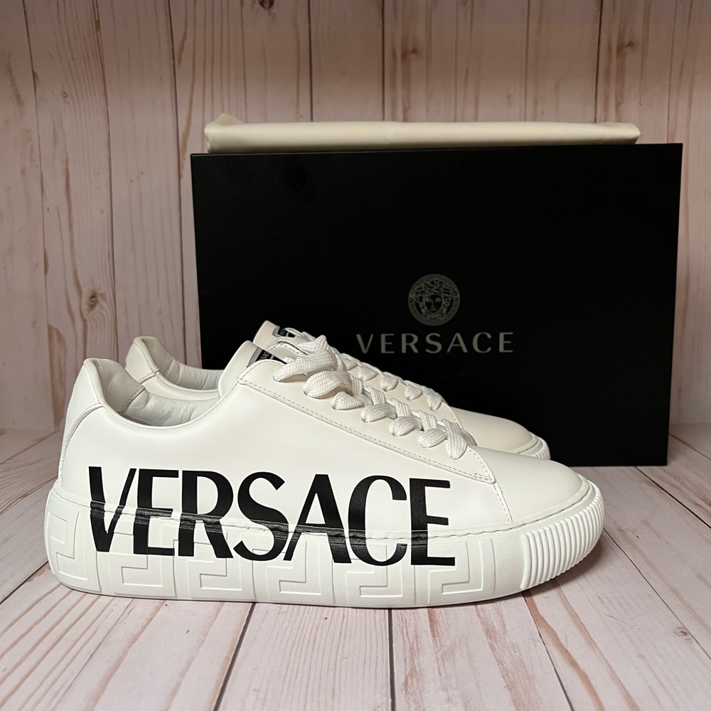 Versace Greca Logo Low Top Leather Sneaker White Sz 40 / 7